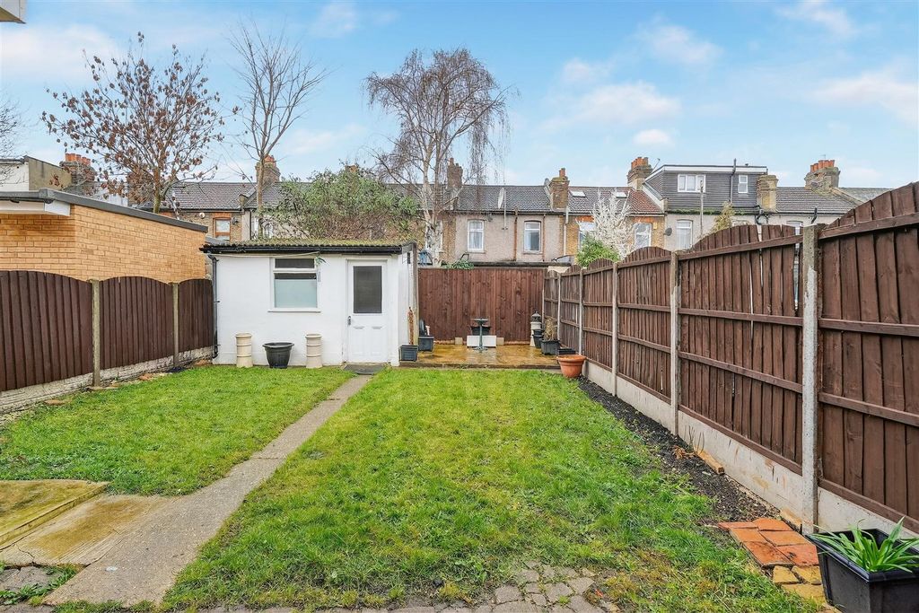 Property photo 2 of 20 15.Jpg