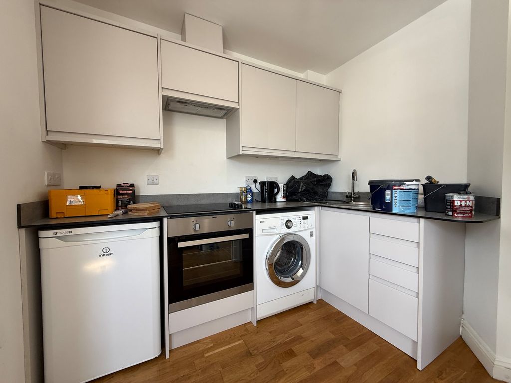 Property photo 3 of 7 Picture No. 05