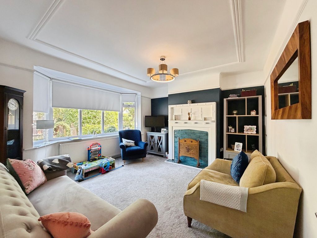 Property photo 3 of 31 33