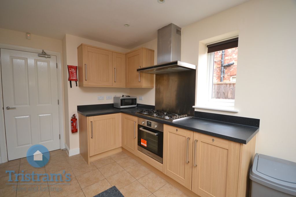 Property photo 3 of 21