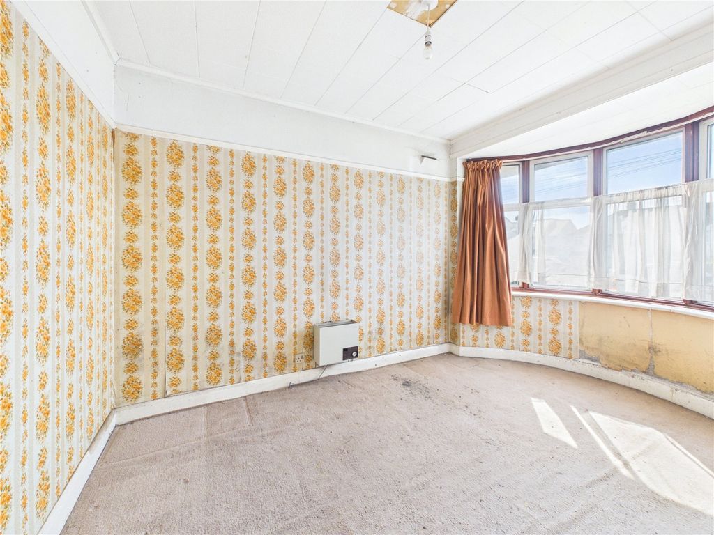 Property photo 2 of 20 Picture No. 04