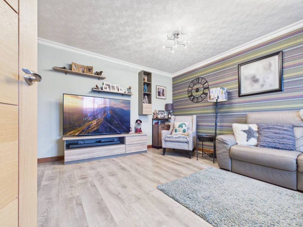 Property photo 3 of 30