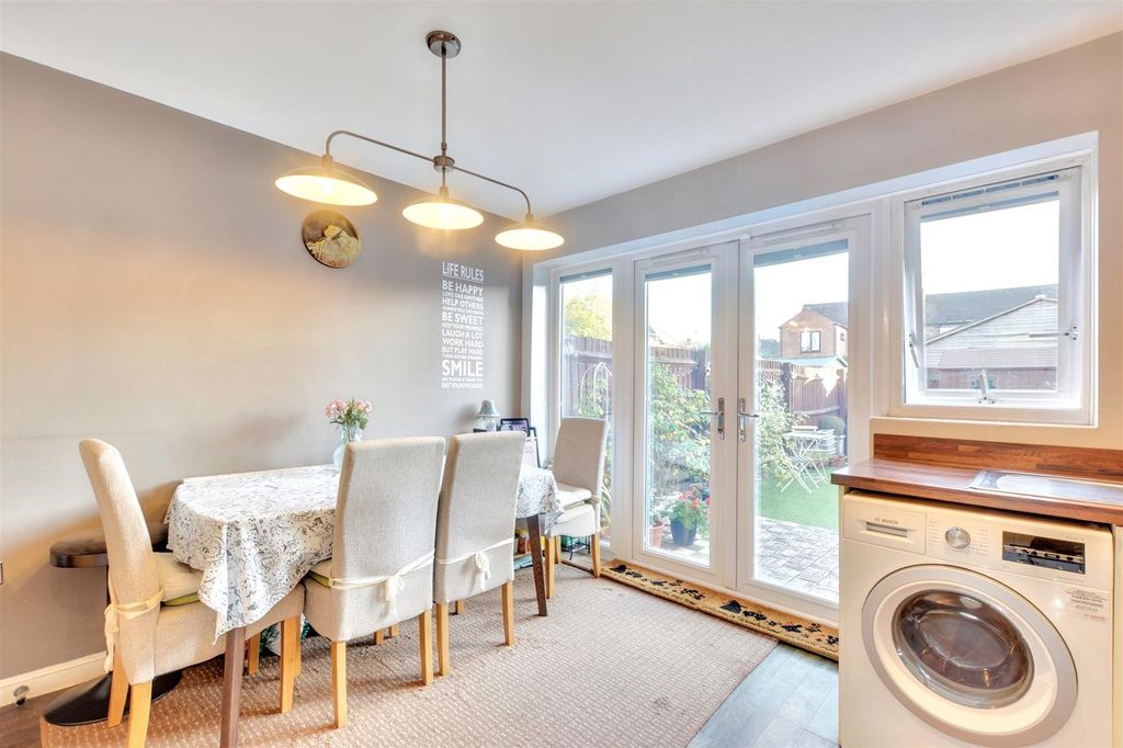 Property photo 3 of 16 Kitchen_3.Jpeg