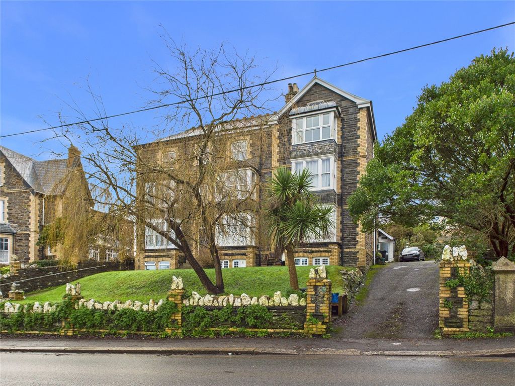 Property photo 1 of 9 Picture No. 10