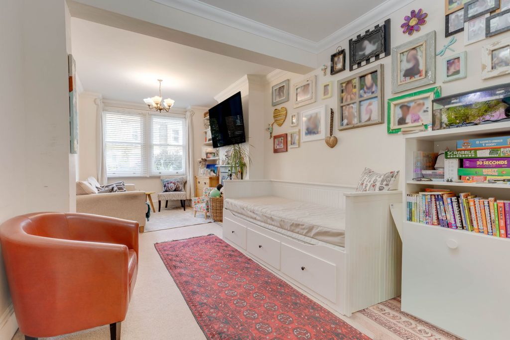 Property photo 2 of 12