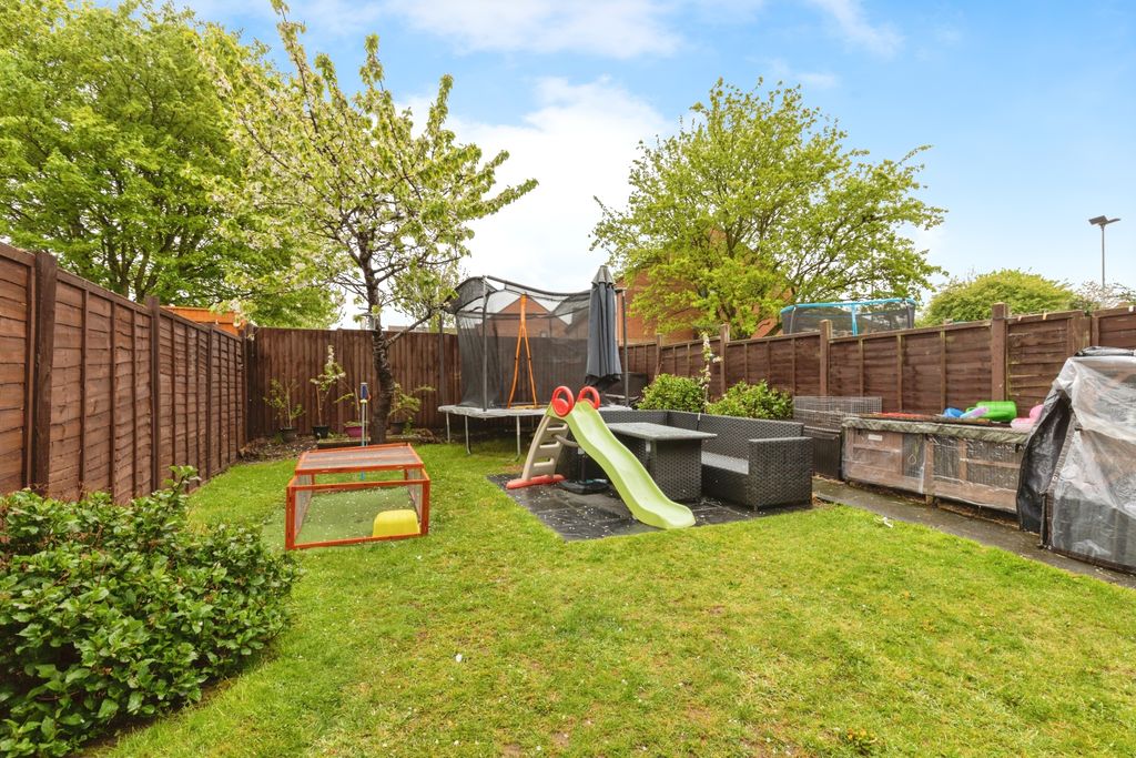 Property photo 3 of 15