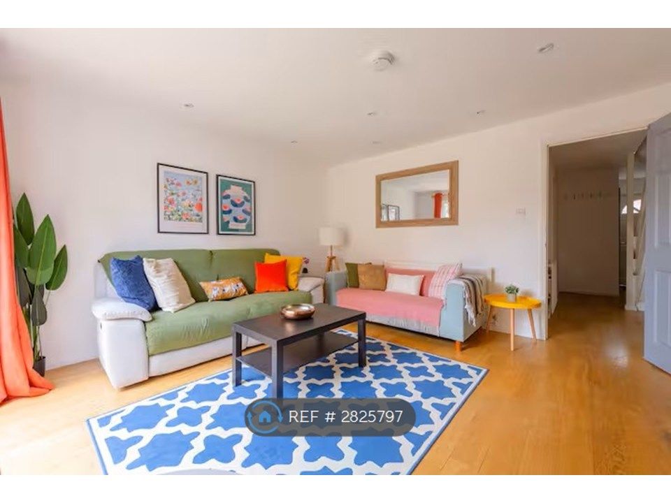 Property photo 2 of 29