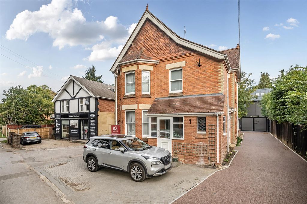 Property photo 1 of 26 1353297-3-68c055De85906.Jpg