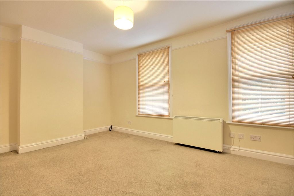 Property photo 3 of 7 Picture No. 15