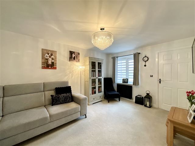 Property photo 2 of 21 Lounge