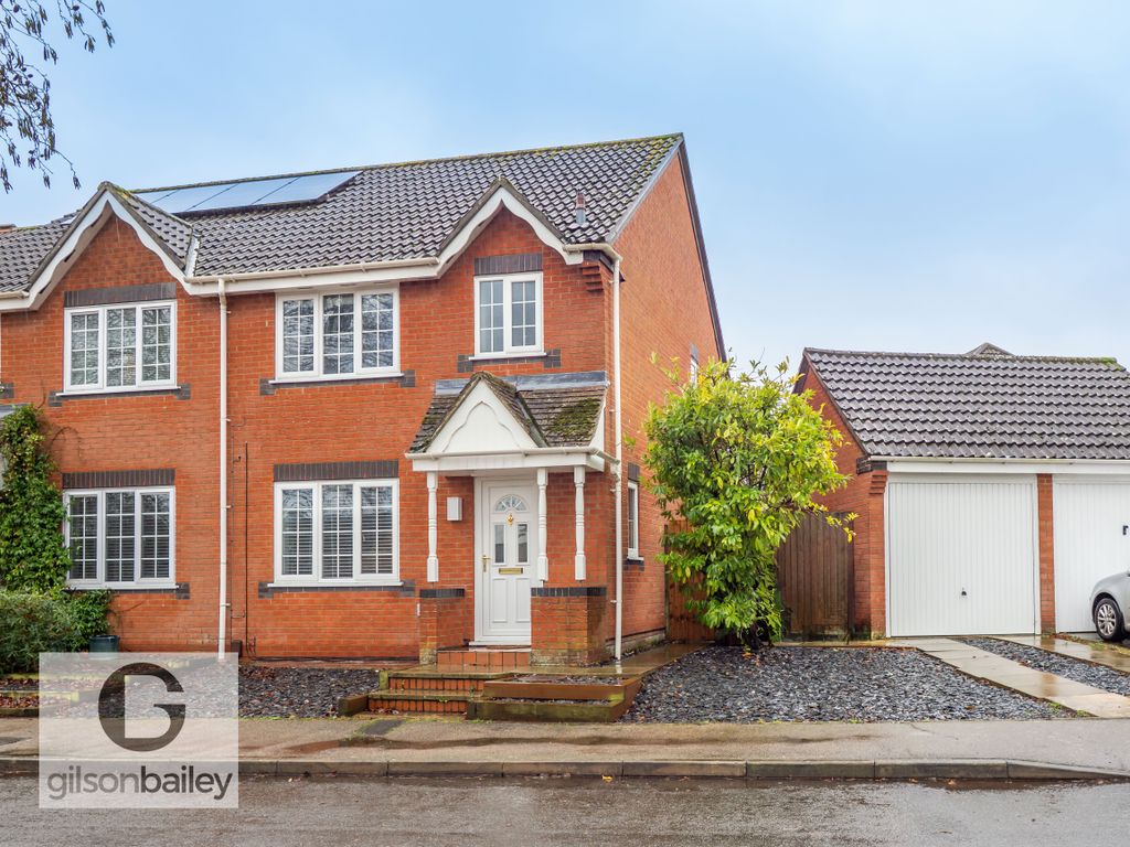 Property photo 1 of 13 4Newburyway-32