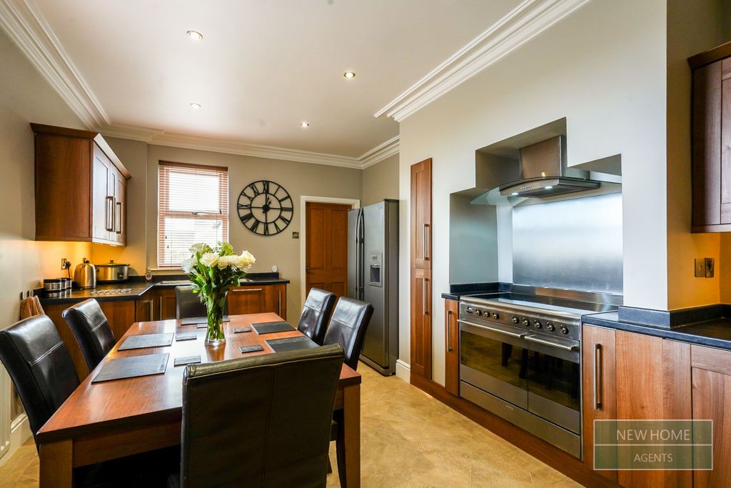 Property photo 3 of 29 Photo 7