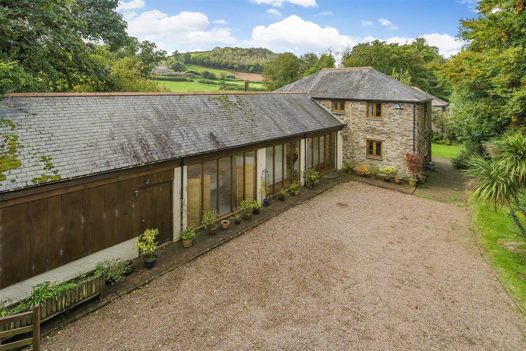 Property photo 3 of 23 Bow Mill Front E.Jpg
