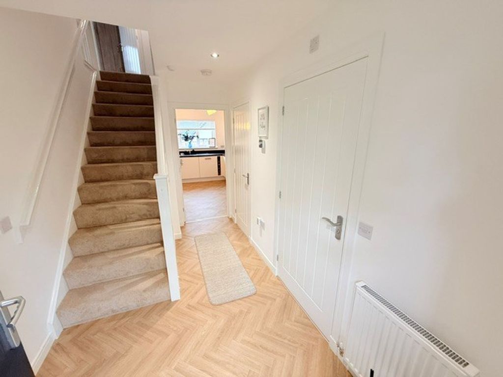 Property photo 3 of 29