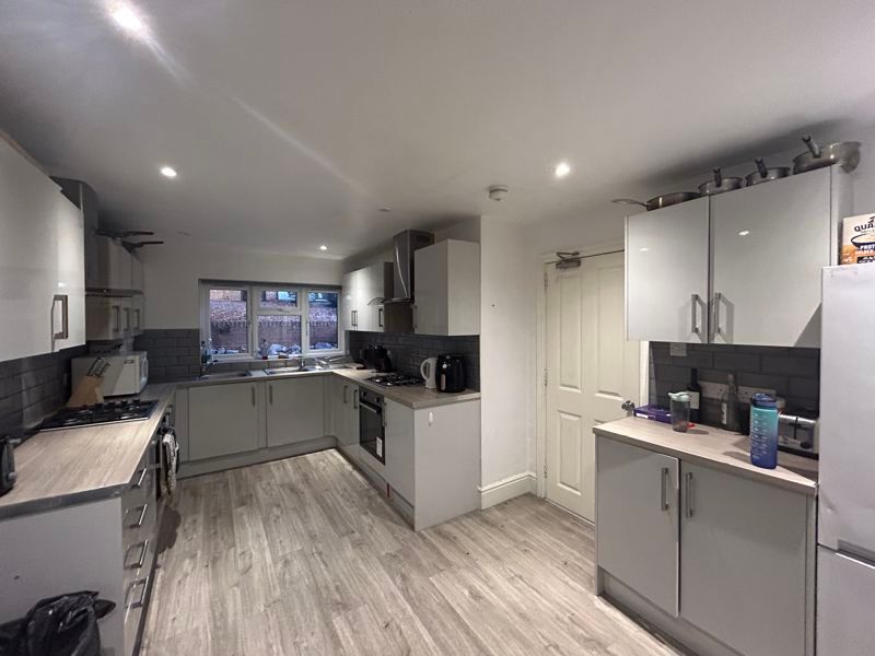 Property photo 1 of 22 Photo 14