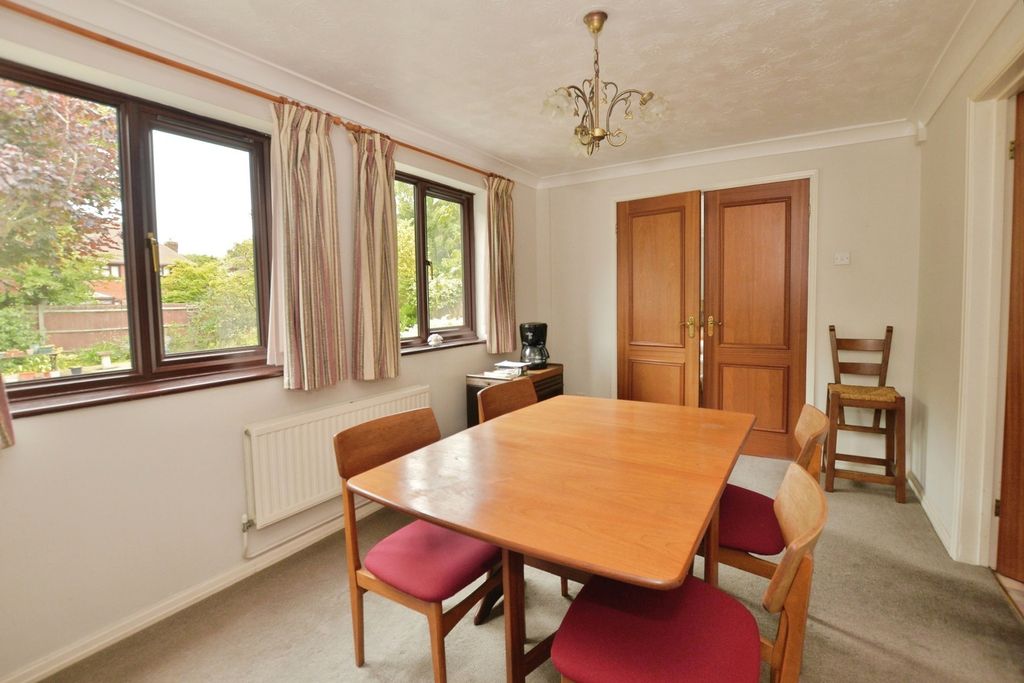 Property photo 3 of 15 Pbox-Img.Jpg