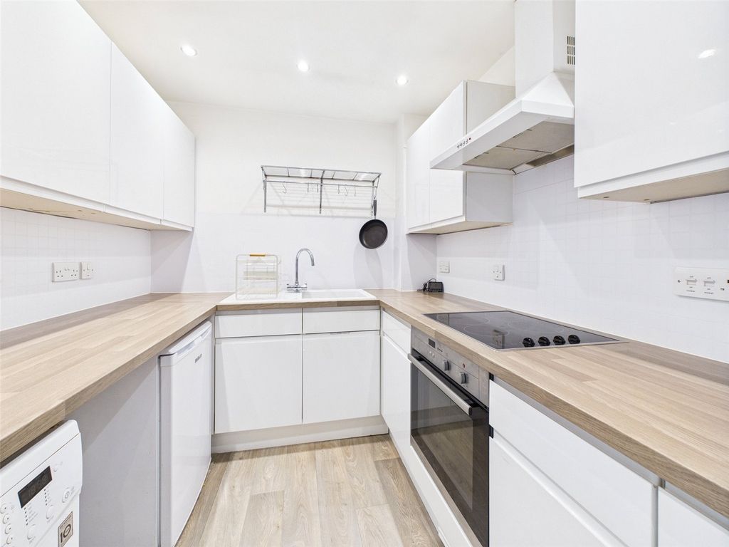Property photo 3 of 13 Picture No. 04