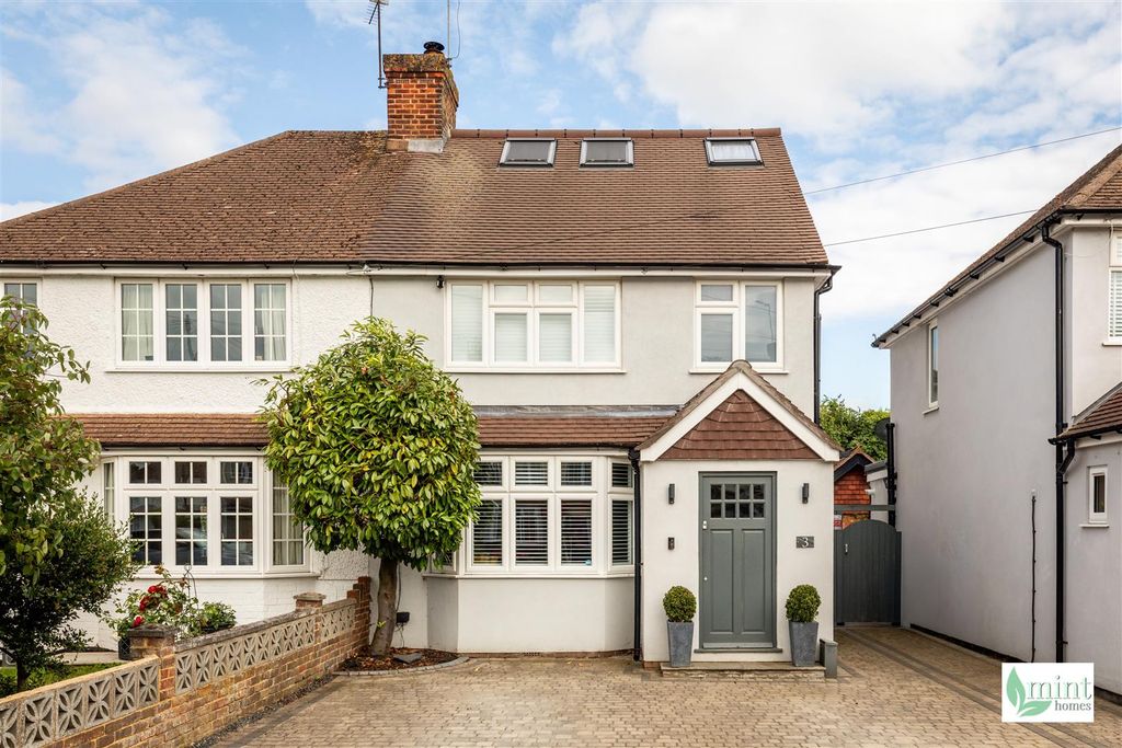 Property photo 1 of 25 Wordsworth Road - Watermark-32.Jpg