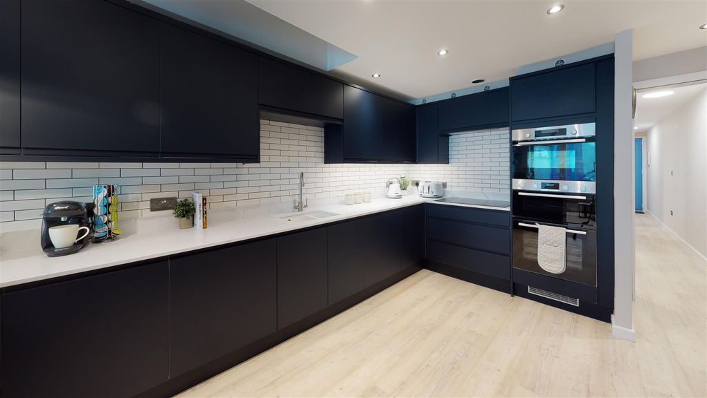 Property photo 3 of 15 15-Selly-Hill-Road-K