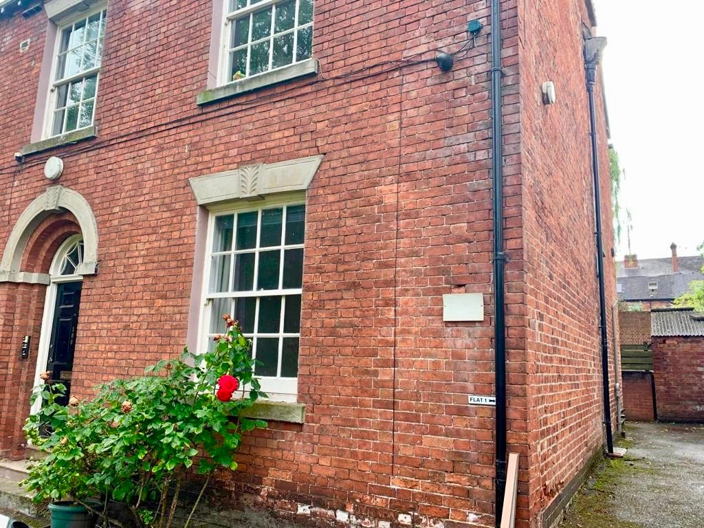 Property photo 2 of 12