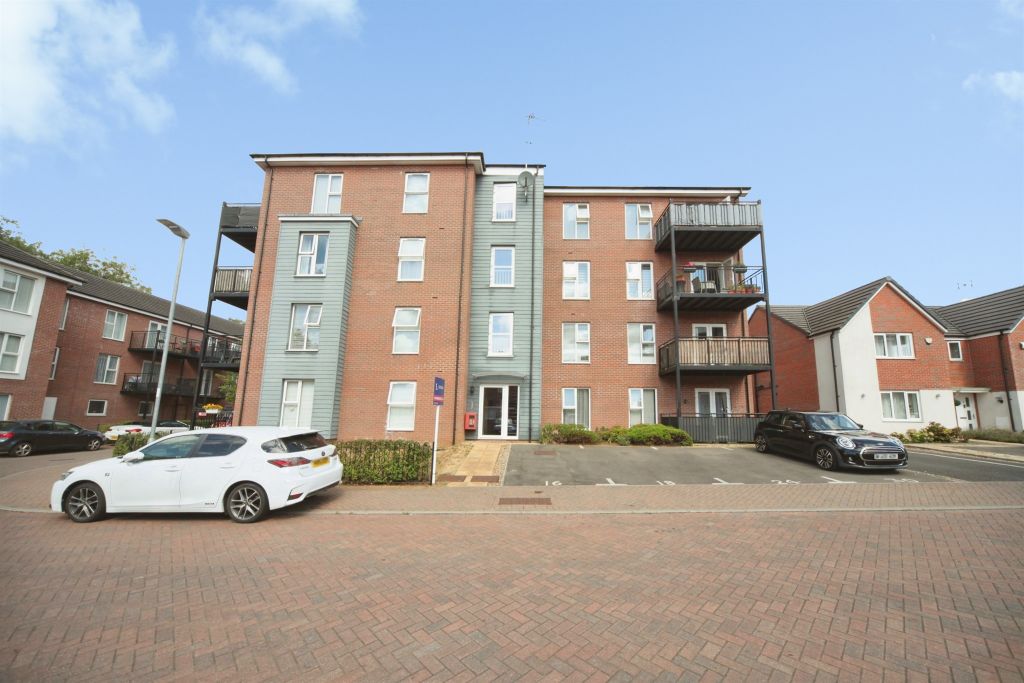 Property photo 1 of 11