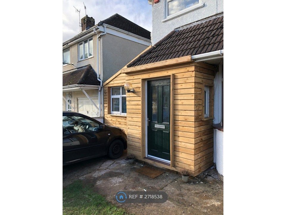 Property photo 2 of 20