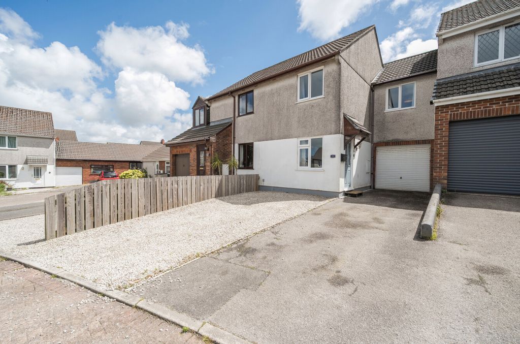 Property photo 1 of 17 1470521-1-6A26ba1...