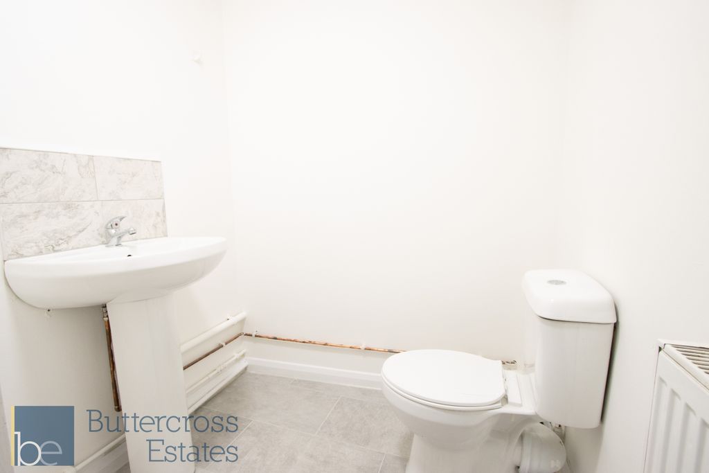 Property photo 3 of 5 Bathroom