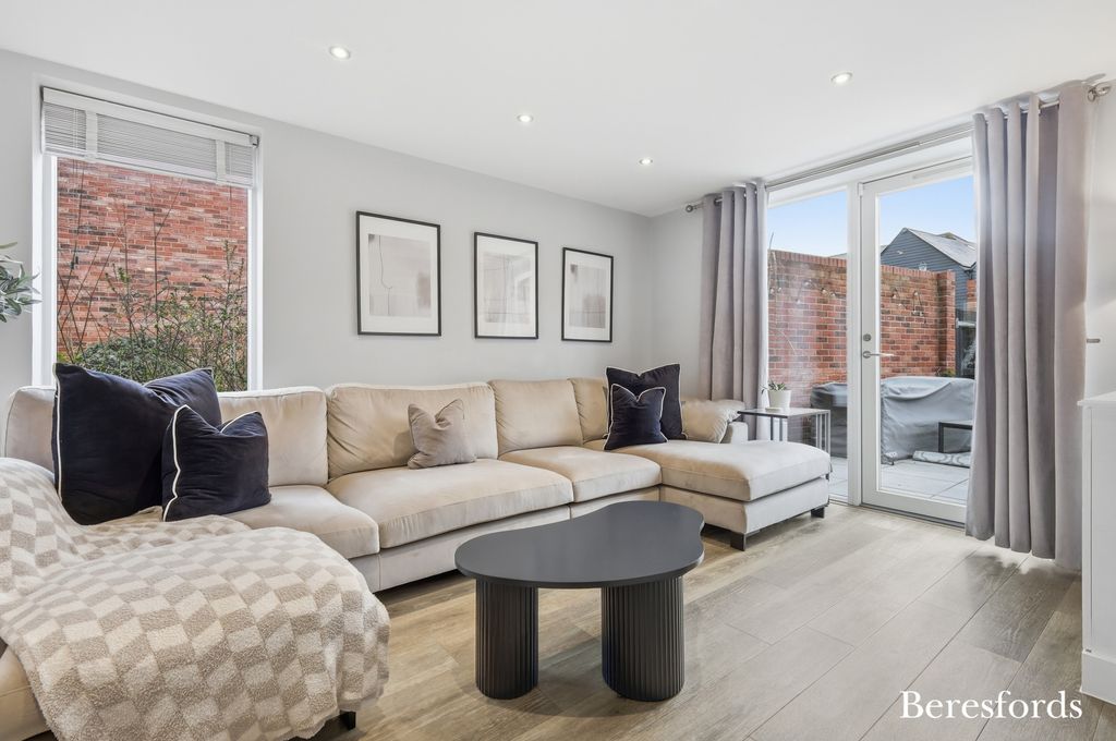 Property photo 2 of 21 Picture 2