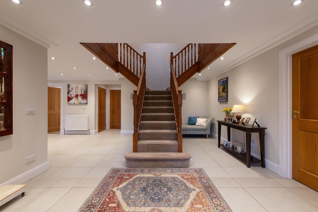 Property photo 2 of 33 Kirkpark4-01.Jpg