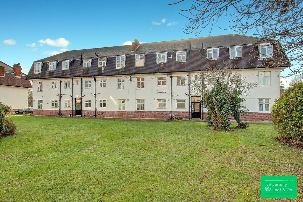 Property photo 1 of 12 Front (Exterior)