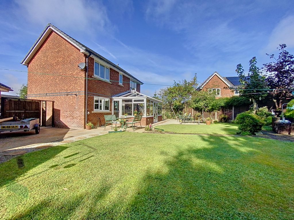 Property photo 2 of 74 Rear Garden