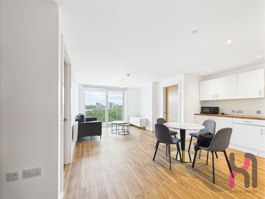 Property photo 1 of 13 Picture No. 02