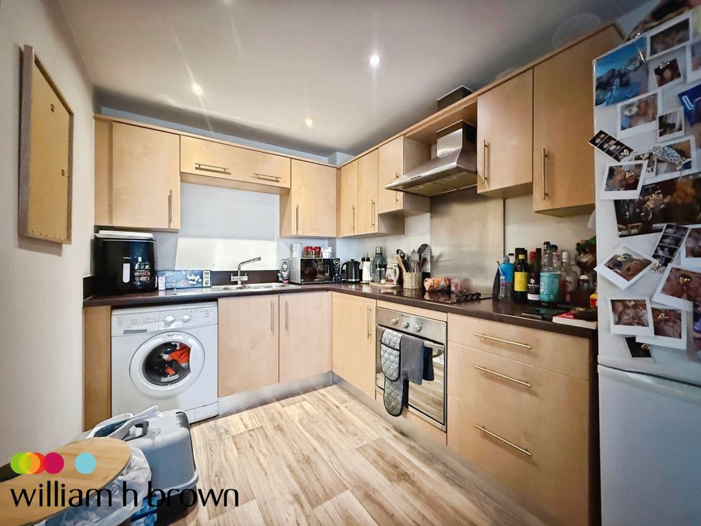 Property photo 3 of 5 Kitchen