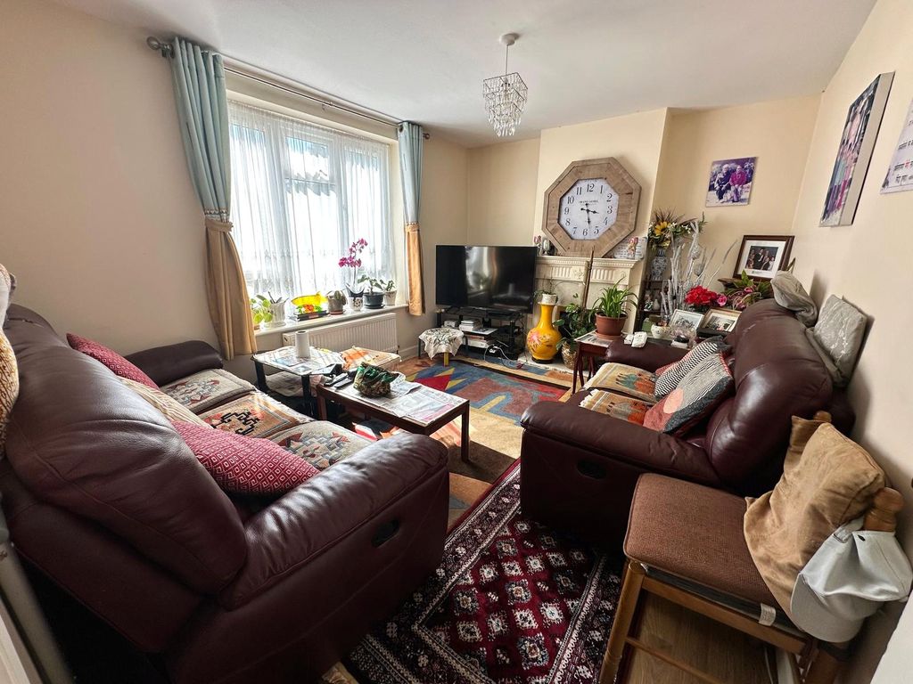 Property photo 2 of 9 Picture No. 07