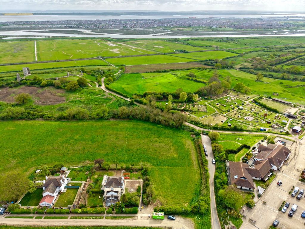 Property photo 2 of 4 5105991