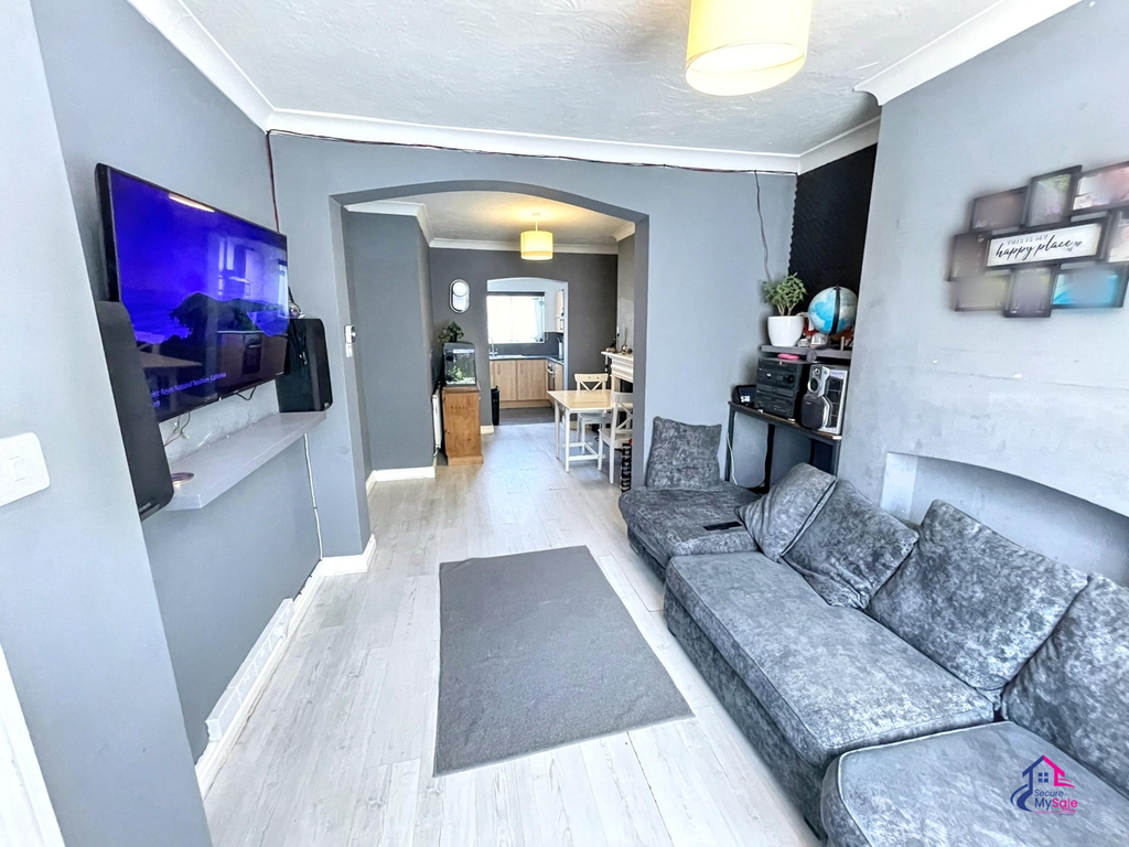 Property photo 2 of 18 Living Room