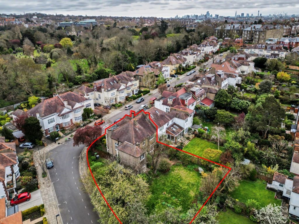 Property photo 2 of 6 4627283