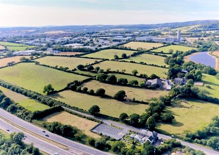 Property photo 1 of 5