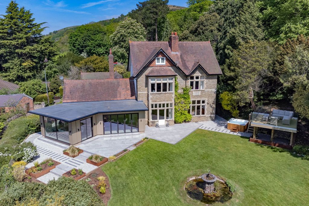 Property photo 1 of 27