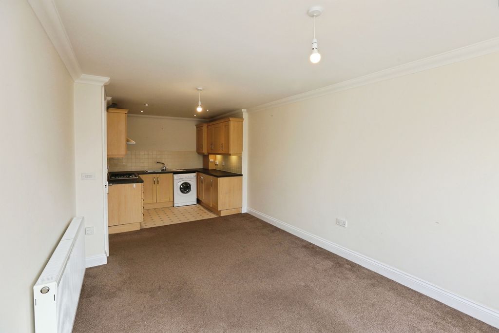 Property photo 3 of 16 Pbox-Img.Jpg