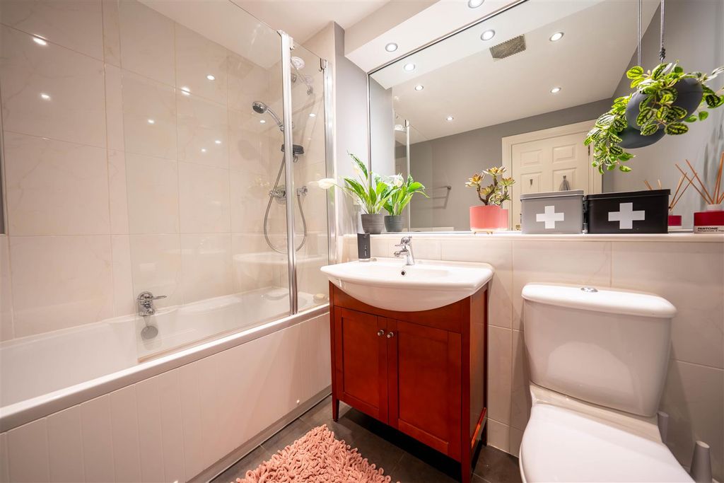 Additional image 37 of 4 bed property for saleGraybank Road, Perth PH2