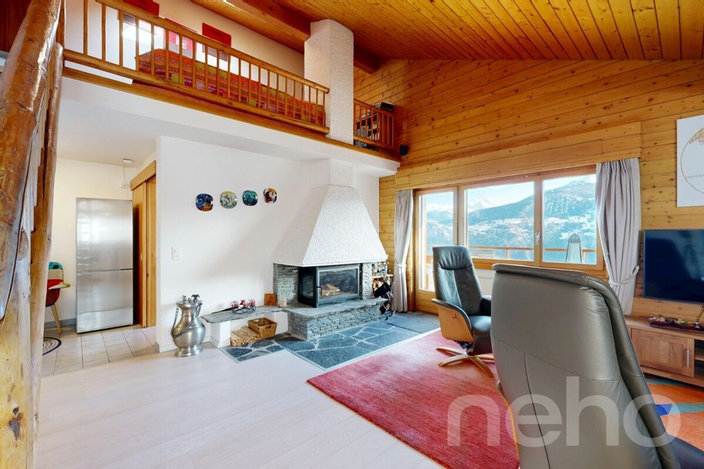 Property photo 3 of 12