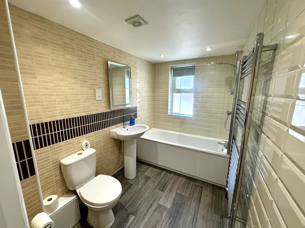 Property photo 3 of 13 Photo 7