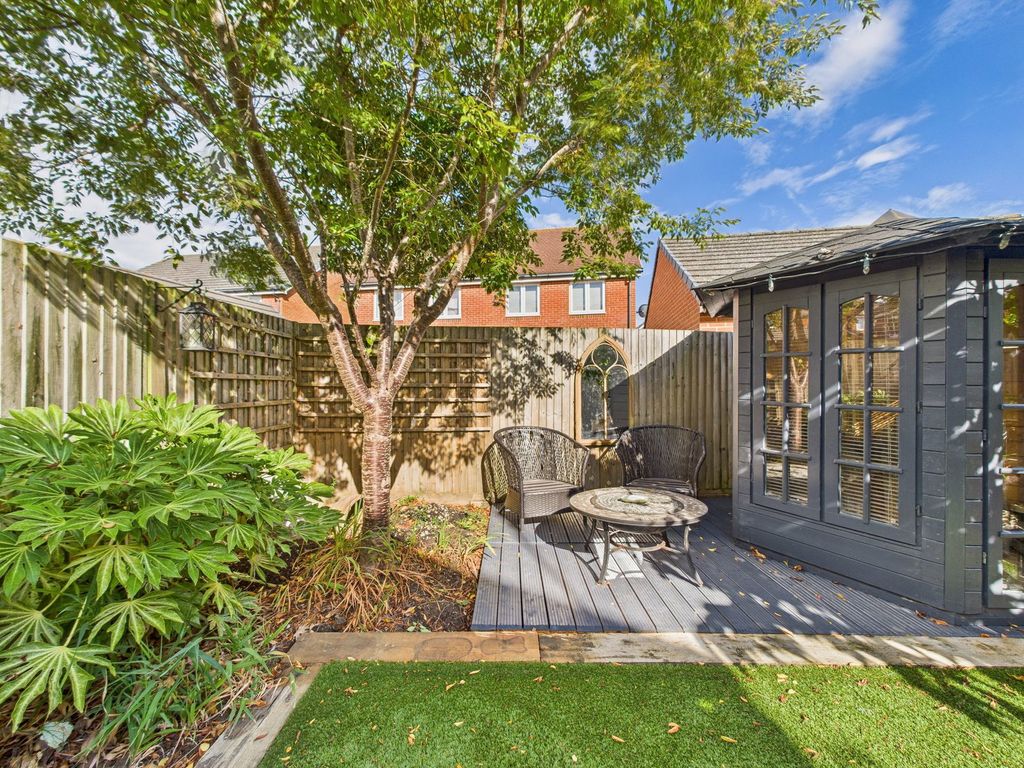 Property photo 3 of 28