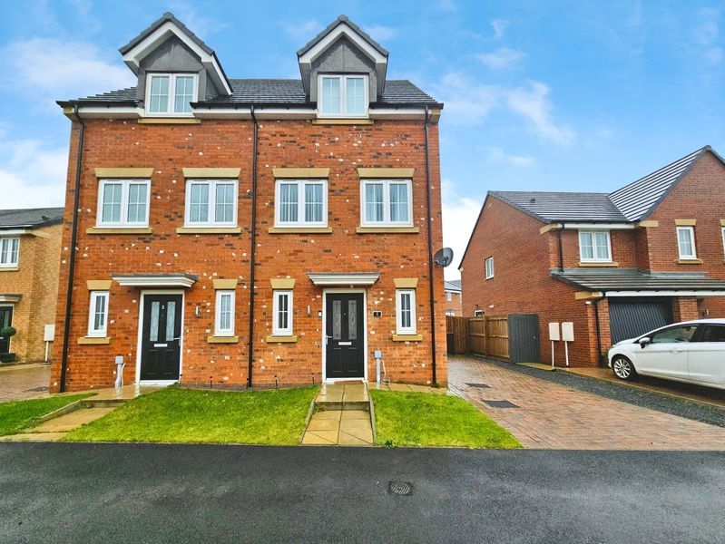 Property photo 1 of 10 Photo 6