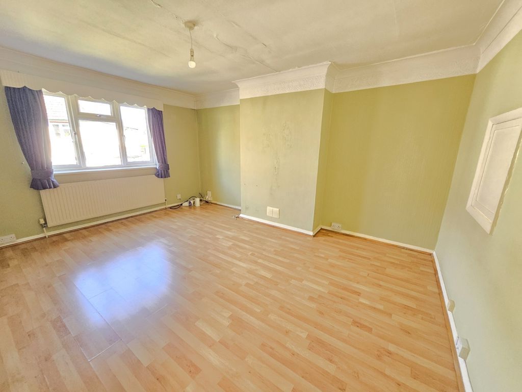 Property photo 3 of 10 Photo 1