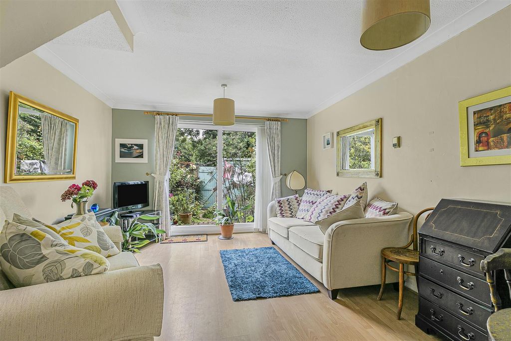 Property photo 3 of 14