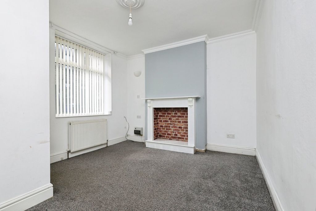 Property photo 3 of 20