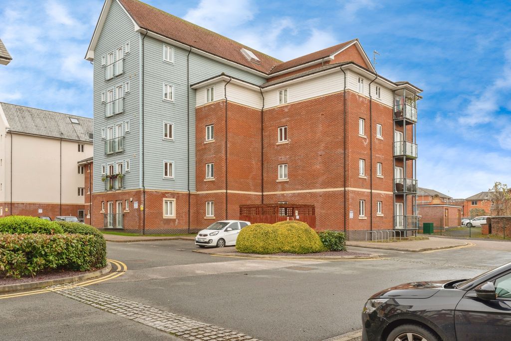 Property photo 1 of 16 Front